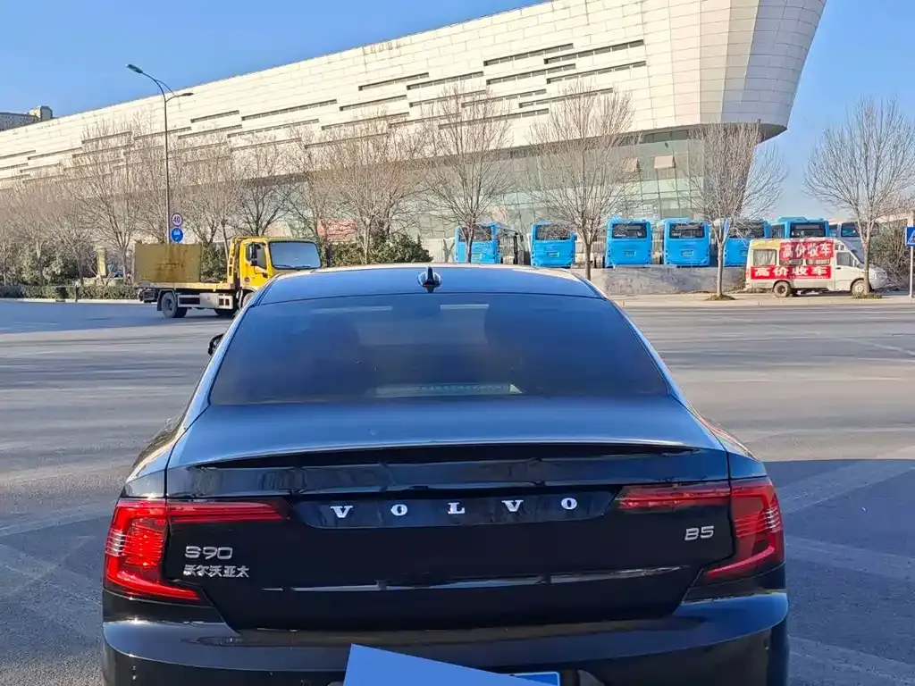 Volvo S90 2022 из CN, фото 4
