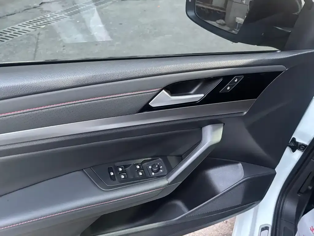 Volkswagen Lavida 2023 из CN, фото 10