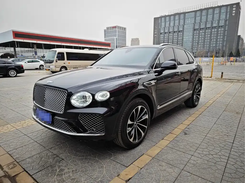 Bentley Bentayga 2021 из CN, фото 1