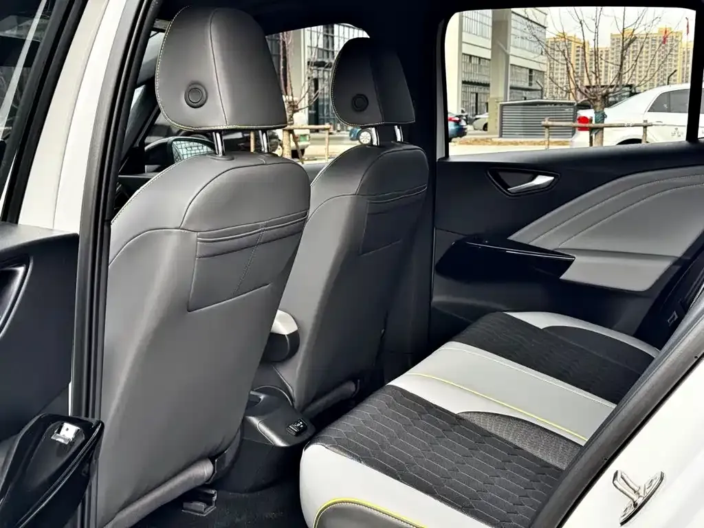 Volkswagen ID.3 2024 из CN, фото 4