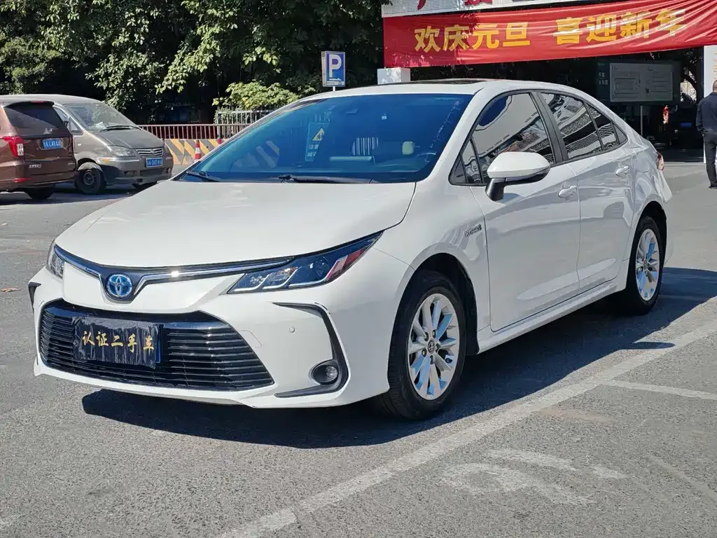 Toyota Corolla 2022 из CN, фото 1