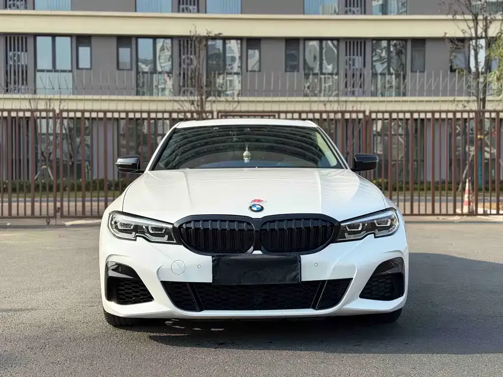 BMW 3 Series 2022 из CN, фото 3