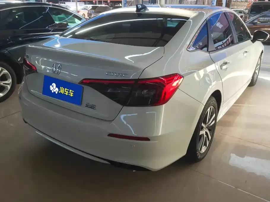 Honda Civic 2023 из CN, фото 3