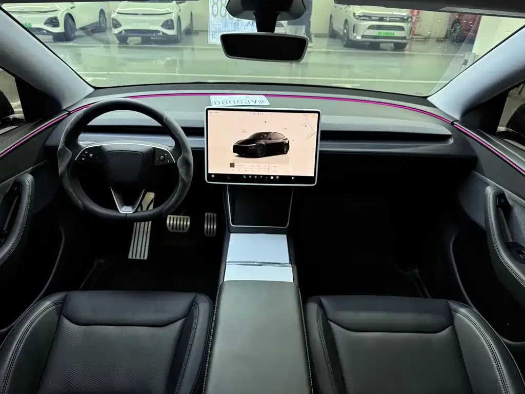 Tesla Model Y 2025 из CN, фото 2