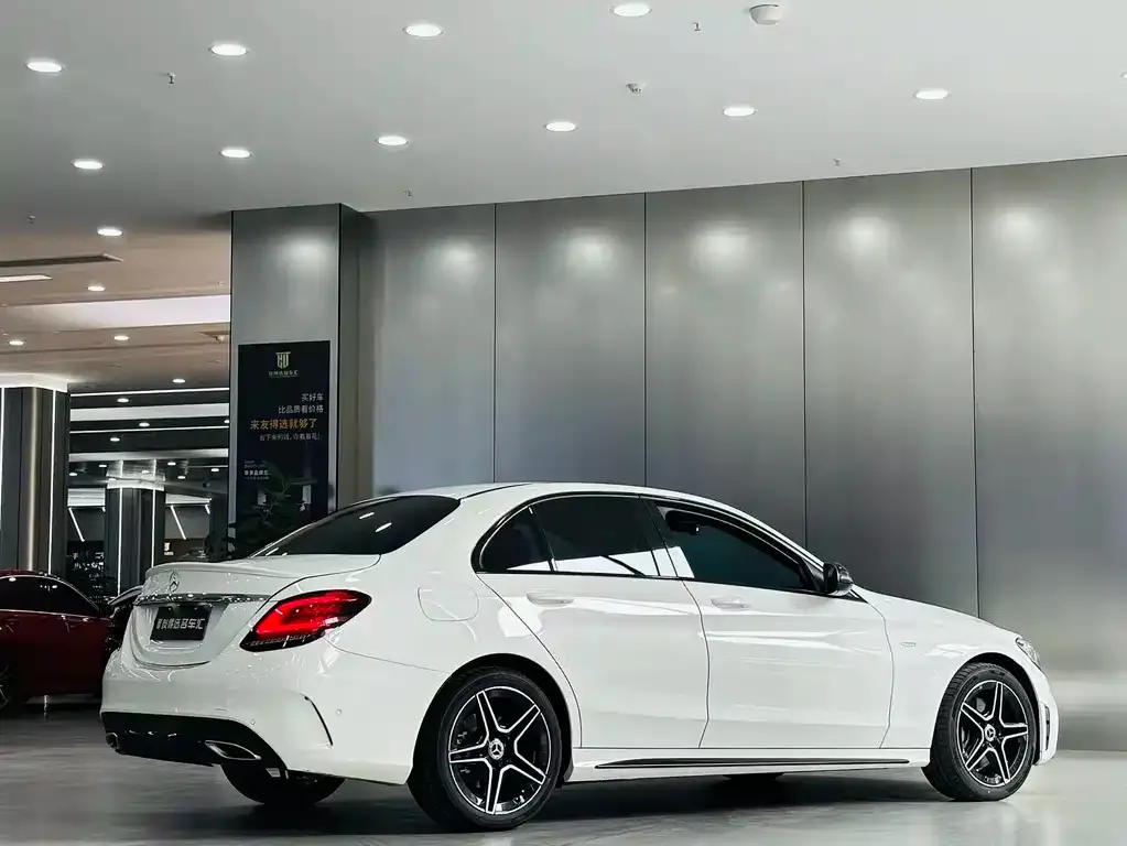 Mercedes-Benz C-Class — фото 6