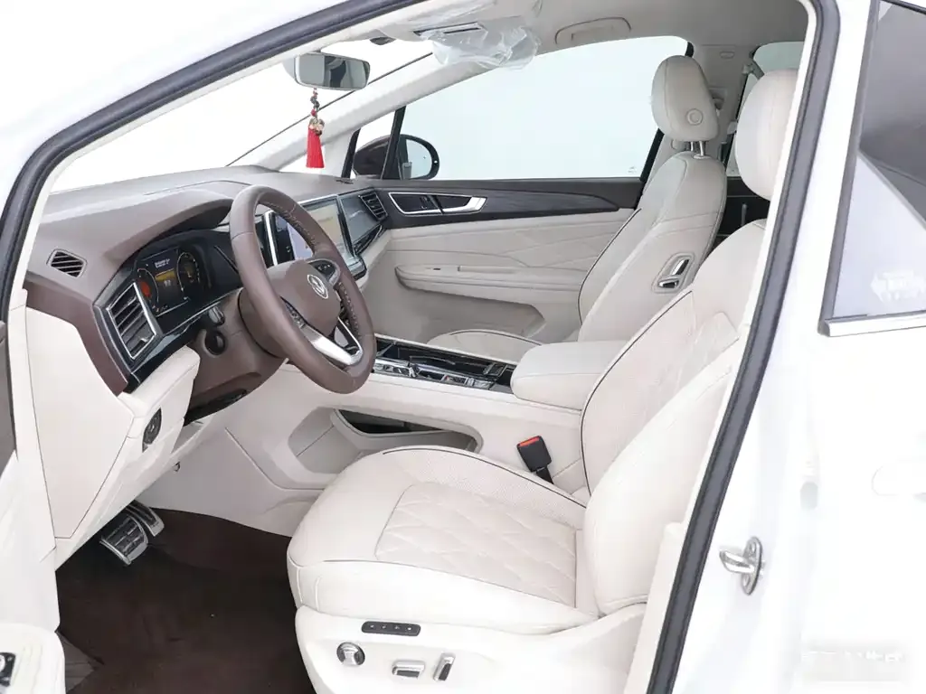 Volkswagen Viloran 2023 из CN, фото 8