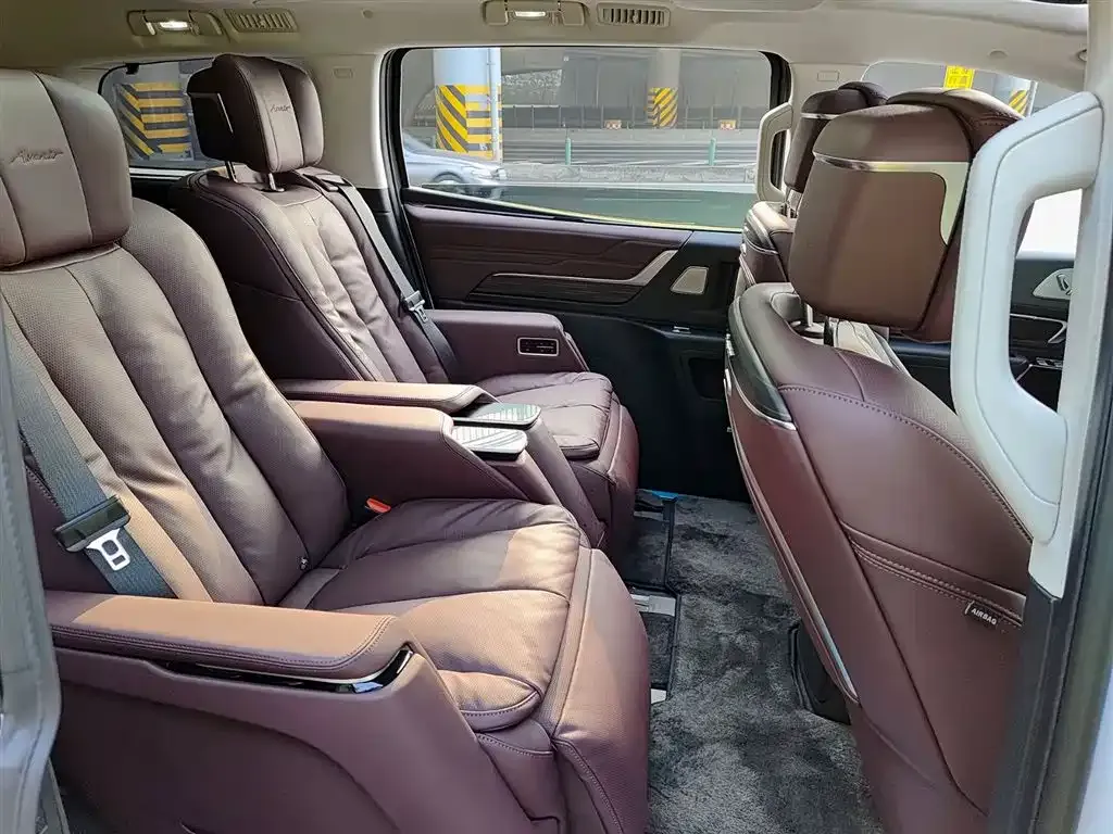 Buick Century 2024 из CN, фото 4