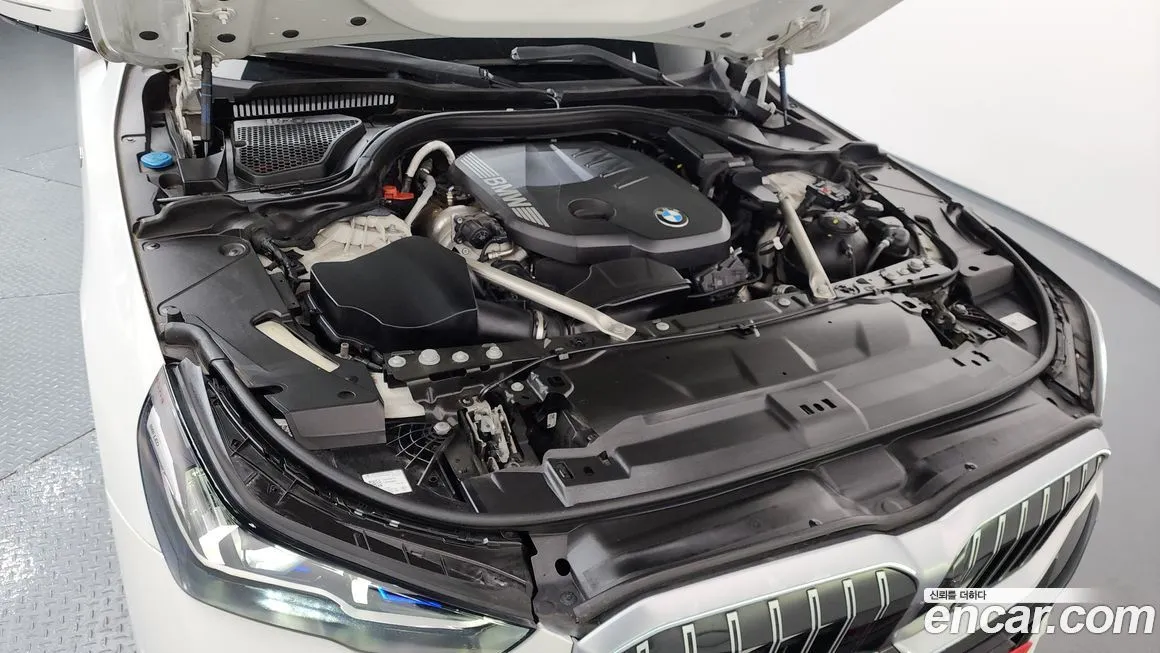 BMW 5-Series 2024 из KR, фото 8