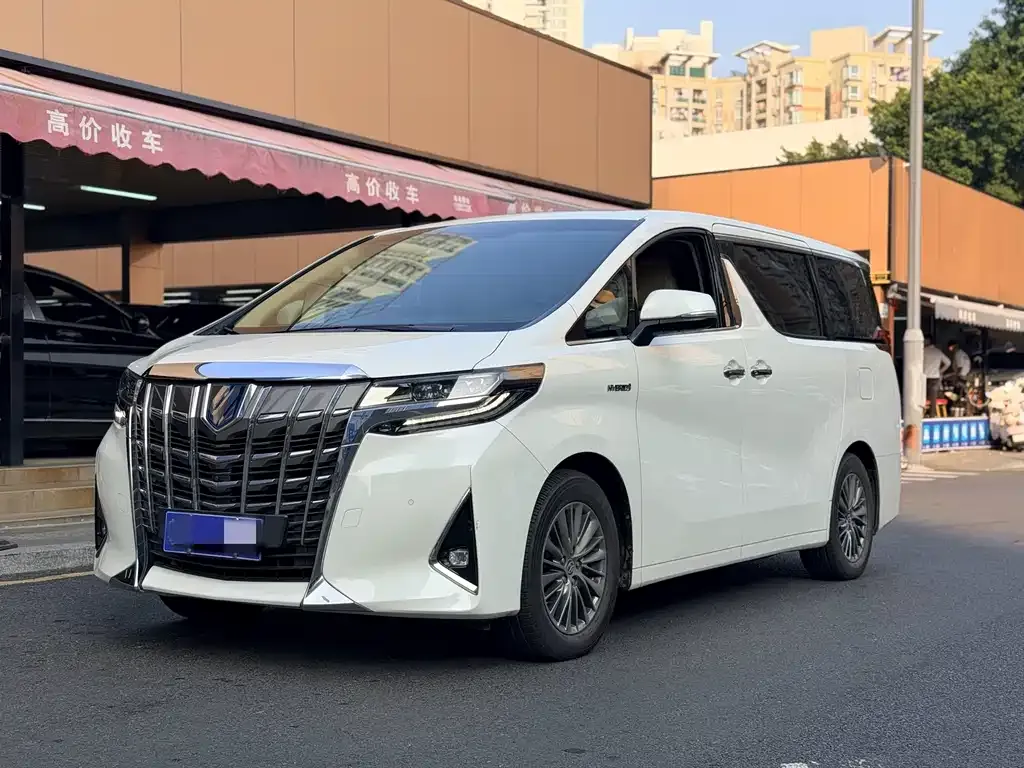 Toyota Alphard 2022 из CN, фото 1