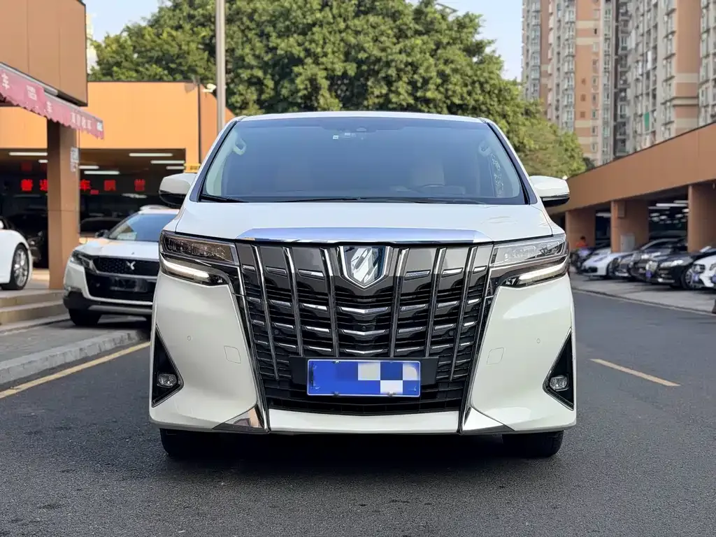 Toyota Alphard 2022 из CN, фото 5