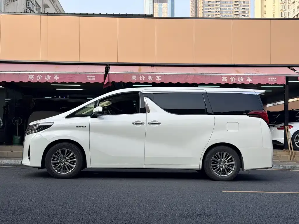 Toyota Alphard 2022 из CN, фото 2