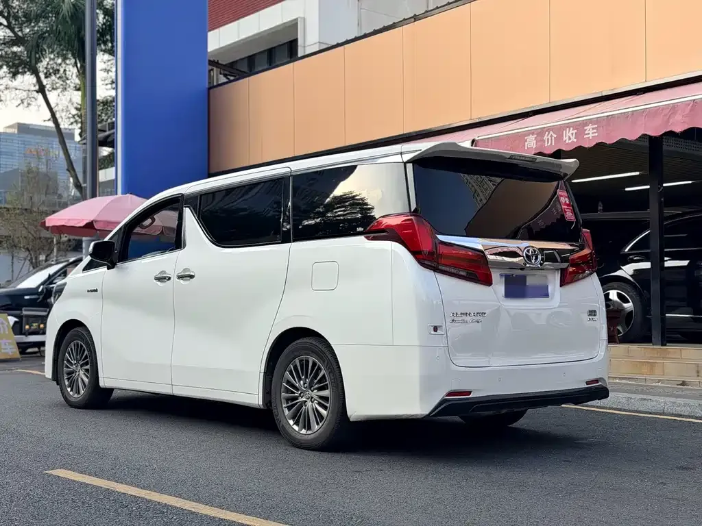 Toyota Alphard 2022 из CN, фото 7