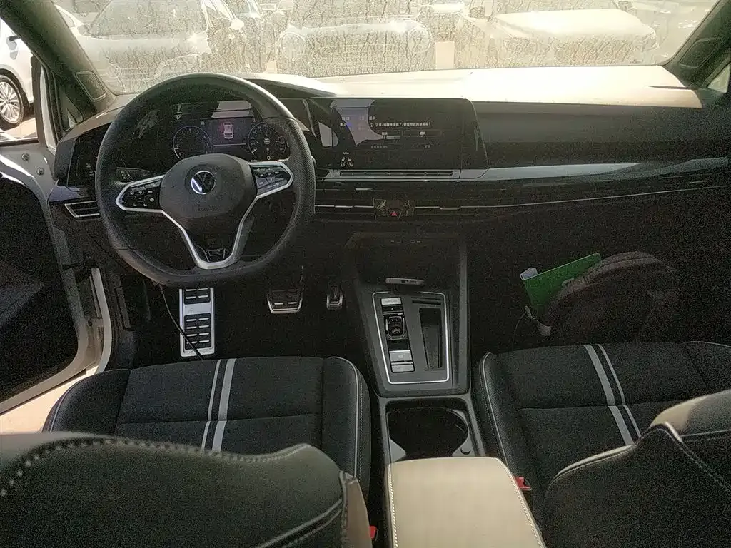 Volkswagen Golf 2022 из CN, фото 10