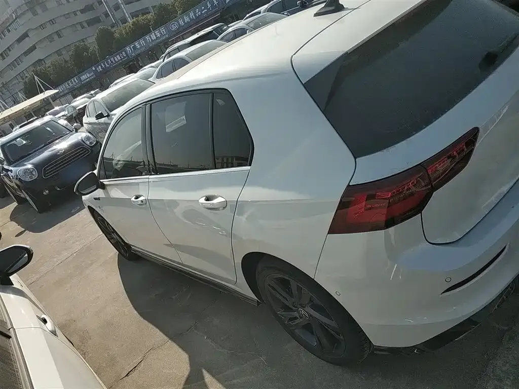 Volkswagen Golf 2022 из CN, фото 5