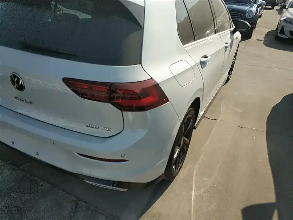 Volkswagen Golf 2022 из CN, фото 8
