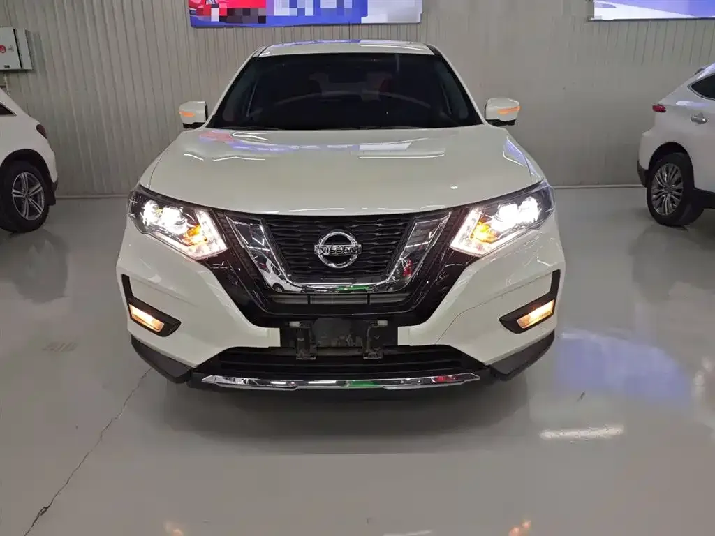Nissan X-Trail 2023 из CN, фото 2