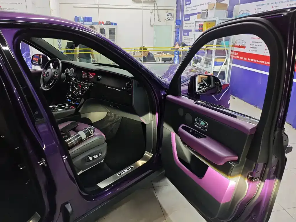 Rolls-Royce Cullinan 2021 из CN, фото 4