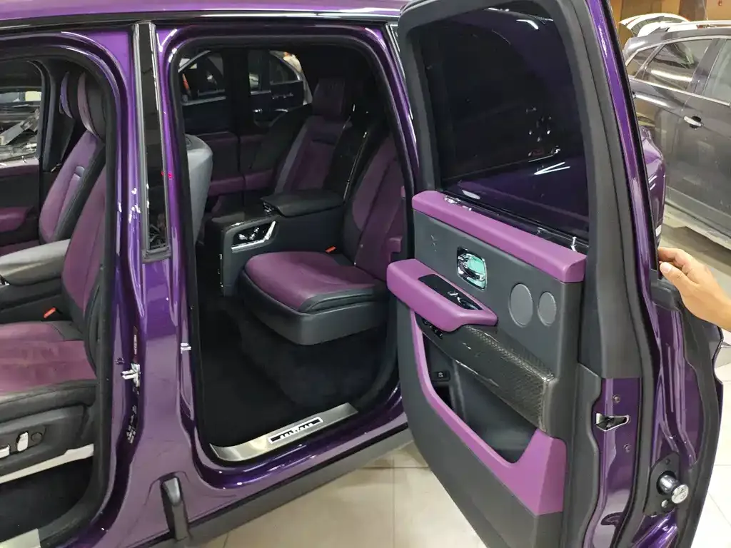 Rolls-Royce Cullinan 2021 из CN, фото 6