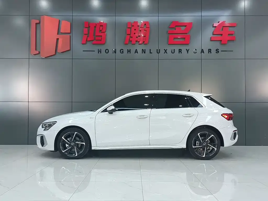 Audi A3 2024 из CN, фото 3