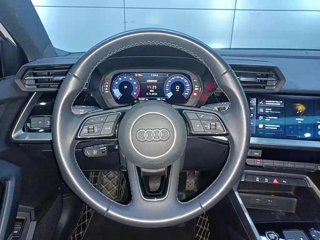 Audi A3 2024 из CN, фото 10