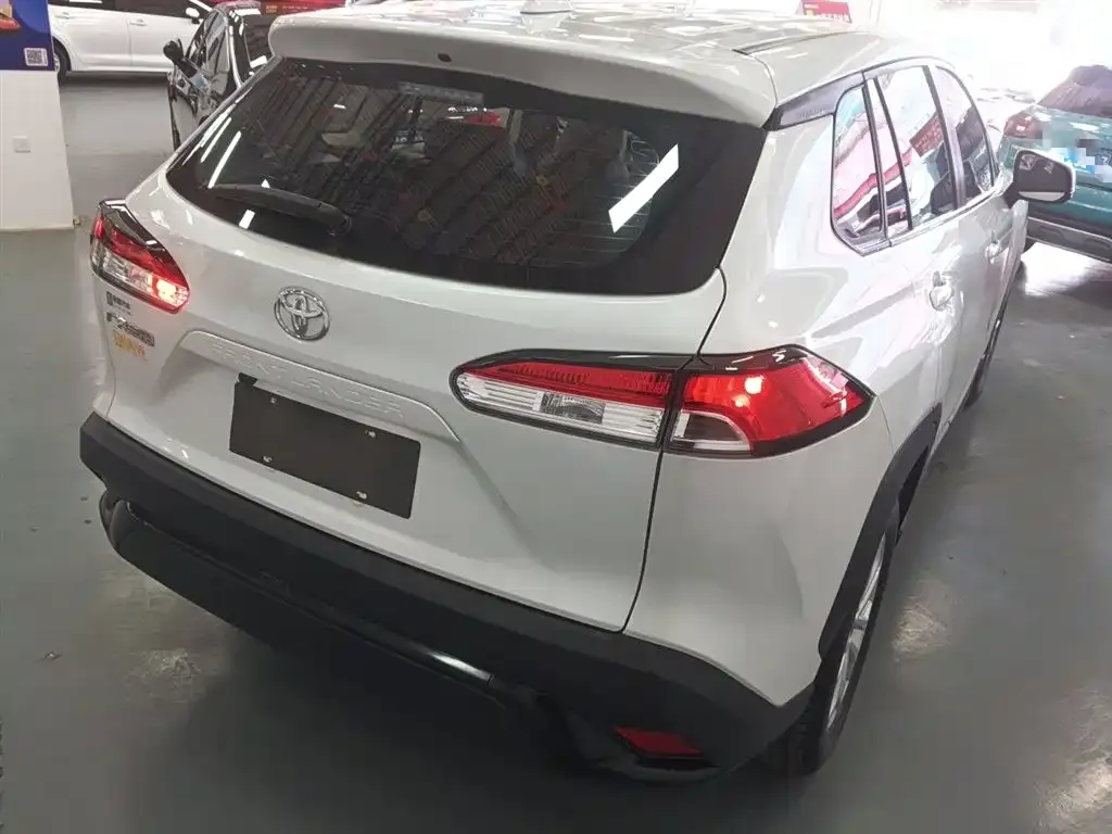 Toyota Frontlander 2022 из CN, фото 10