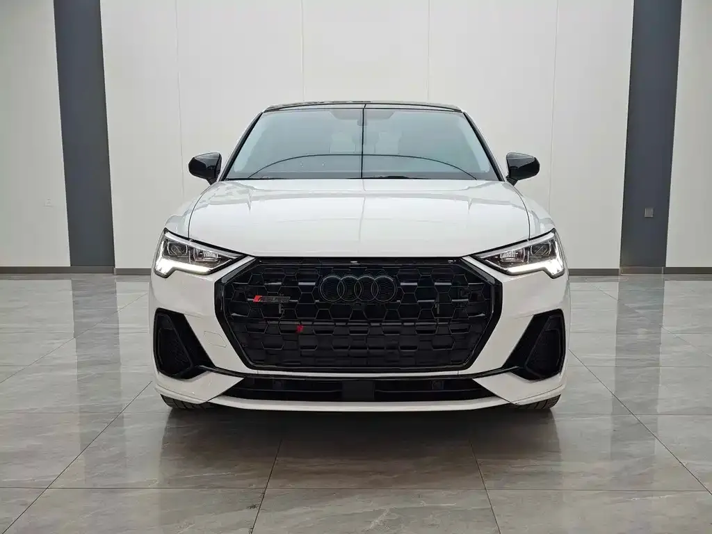 Audi Q3 Sportback 2021 из CN, фото 2