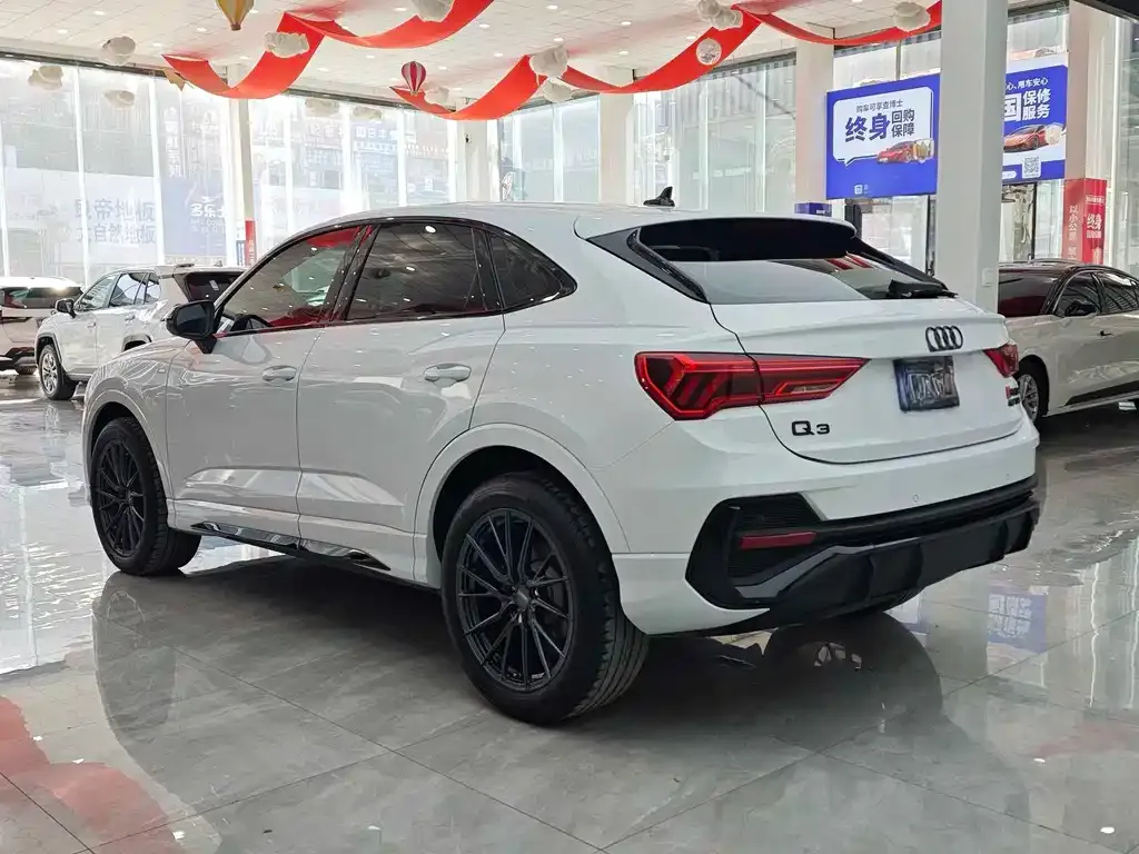 Audi Q3 Sportback 2021 из CN, фото 4