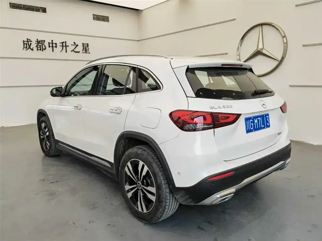 Mercedes-Benz GLA — фото 6