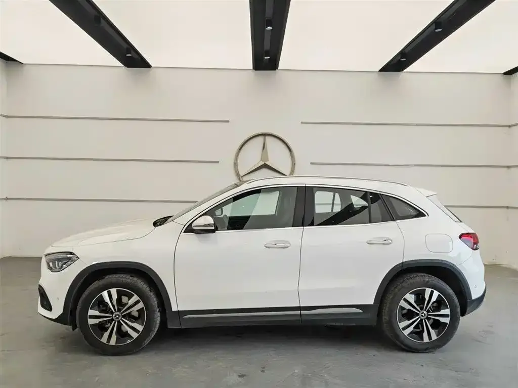 Mercedes-Benz GLA — фото 7