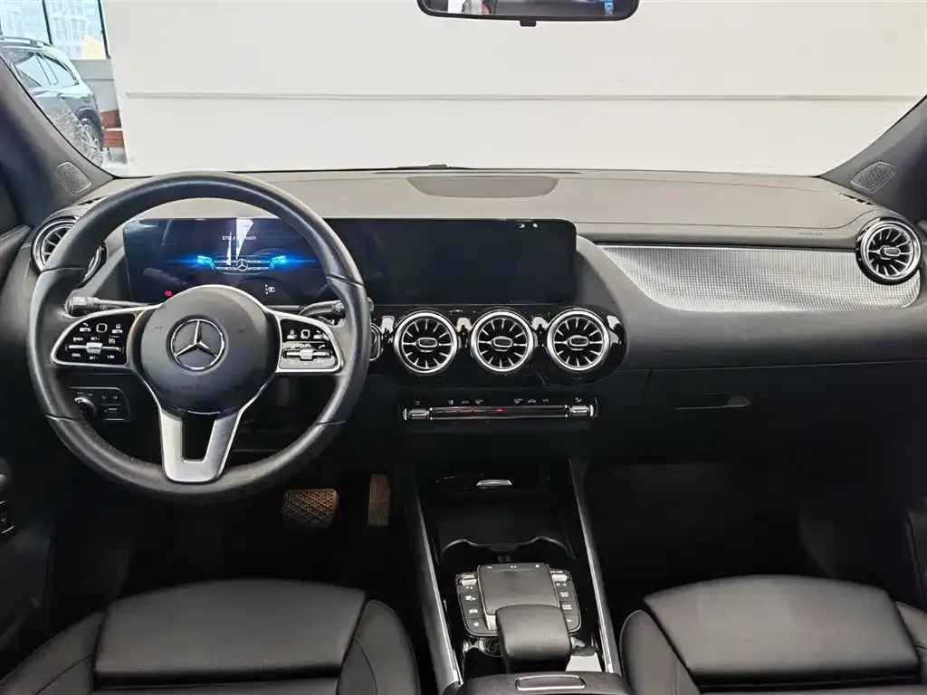 Mercedes-Benz GLA — фото 8