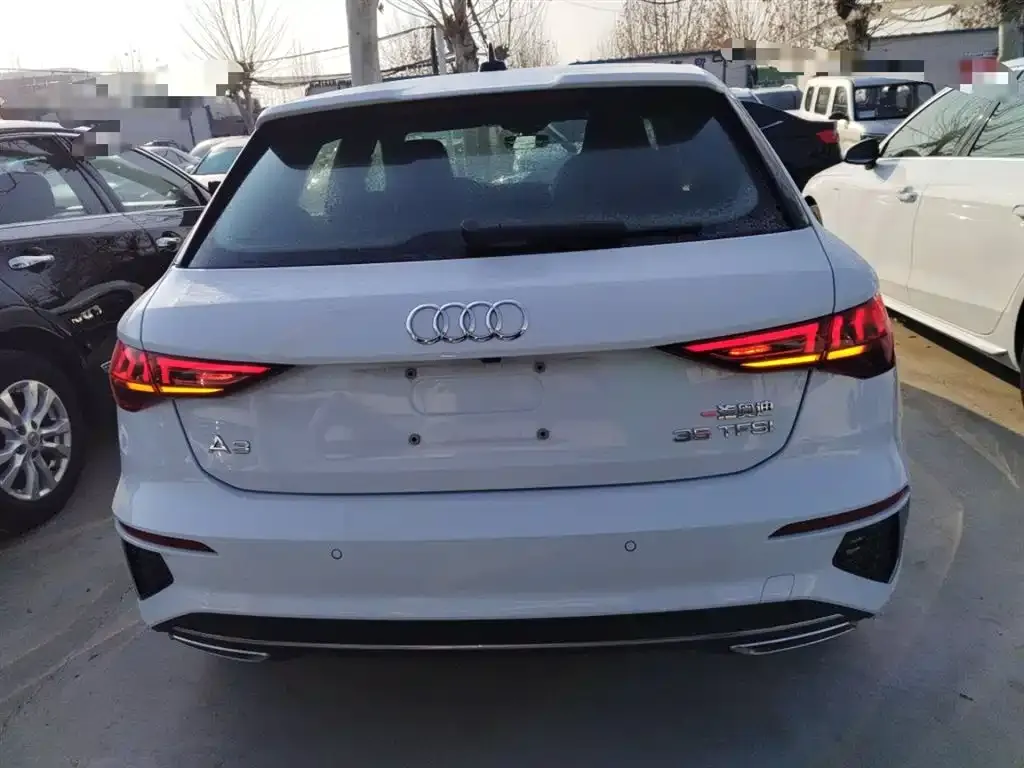 Audi A3 2024 из CN, фото 6