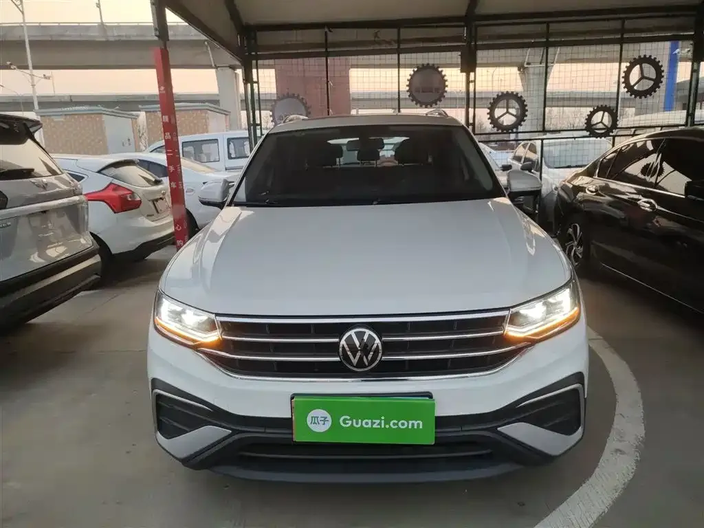 Volkswagen Tiguan L 2023 из CN, фото 5
