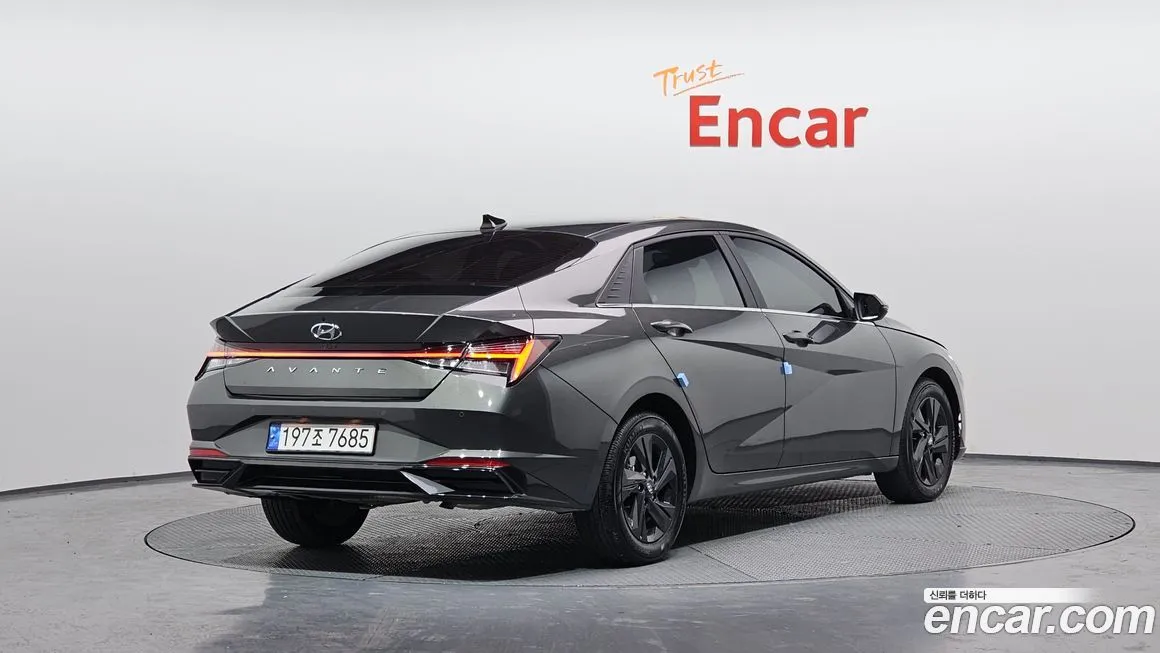 Hyundai AVANTE — фото 2