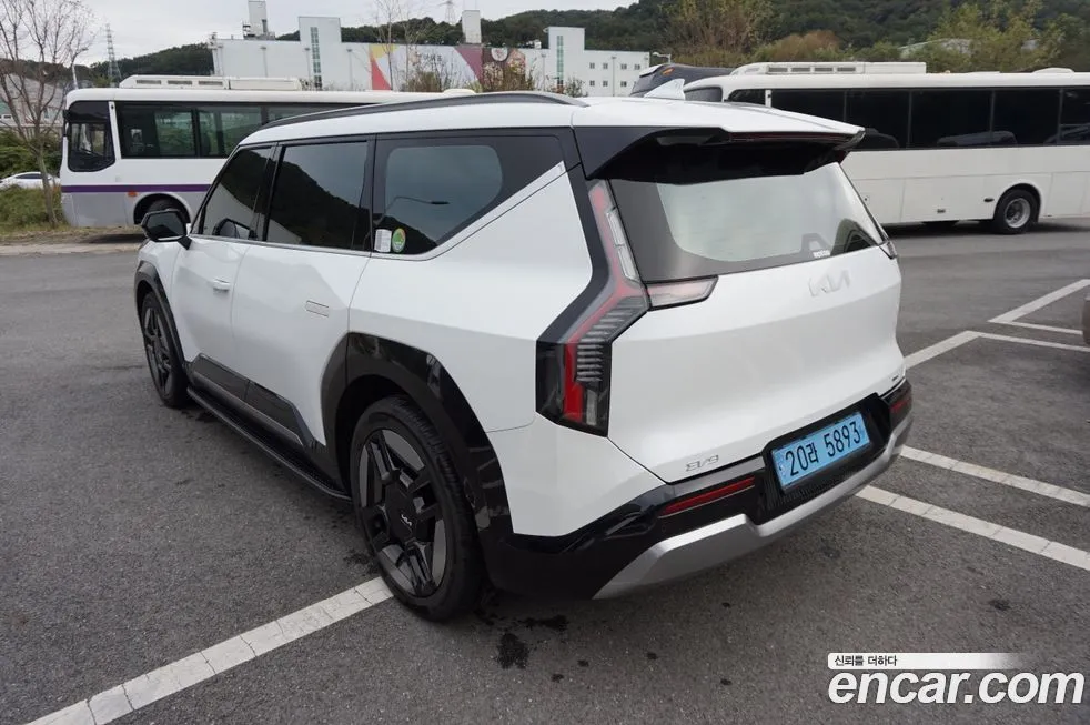 Kia EV9 — фото 2