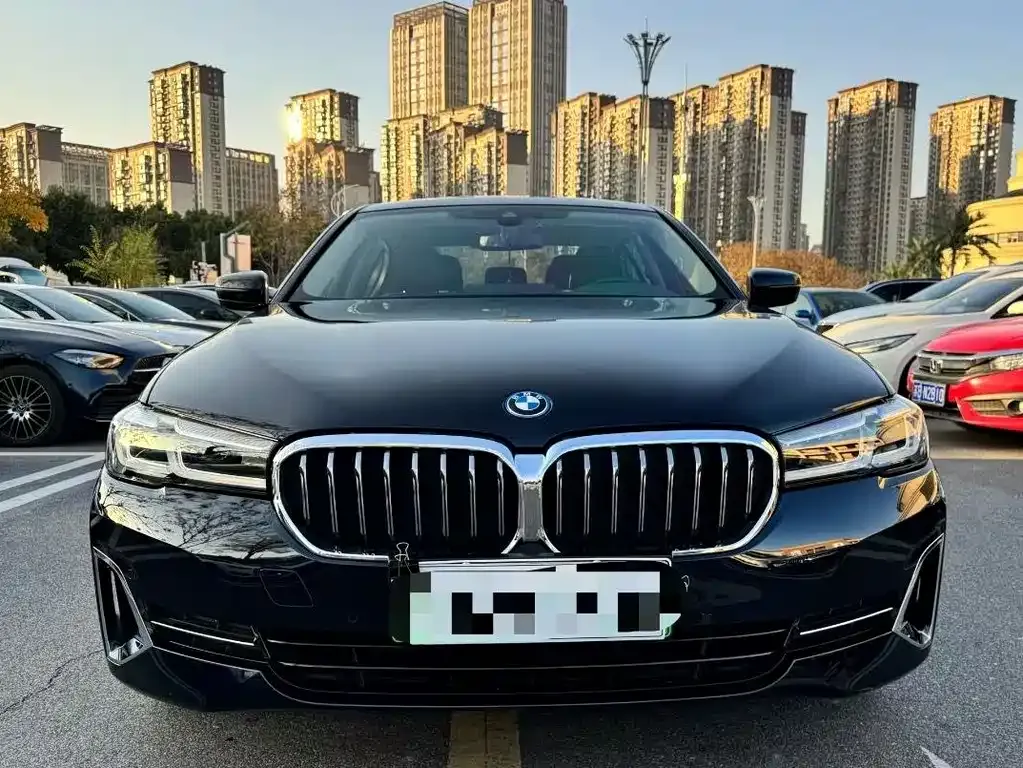 BMW 5 Series New Energy — фото 2