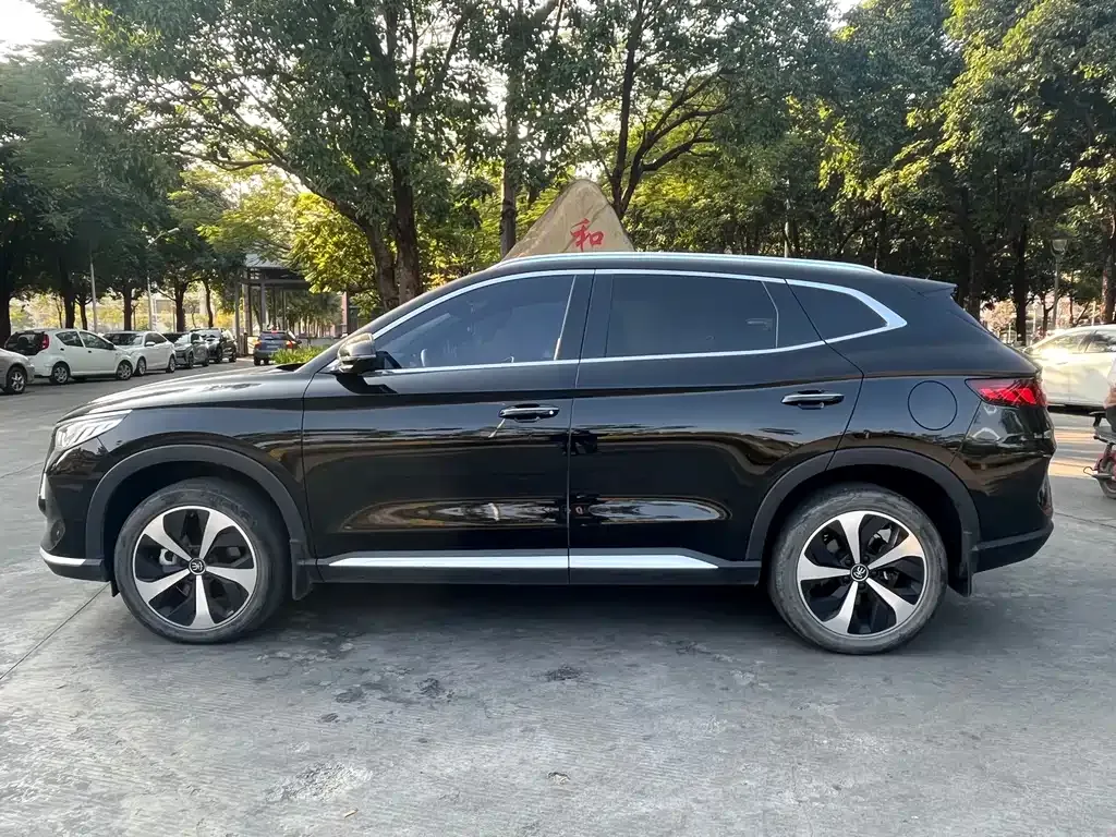 BYD PLUS New Energy — фото 10