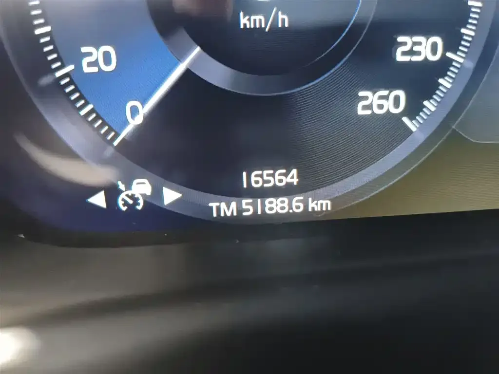 Volvo XC40 2022 из CN, фото 3