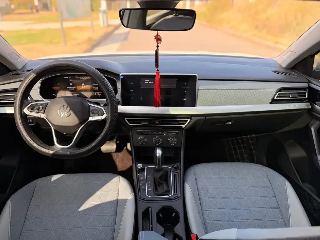 Volkswagen Lavida 2023 из CN, фото 9