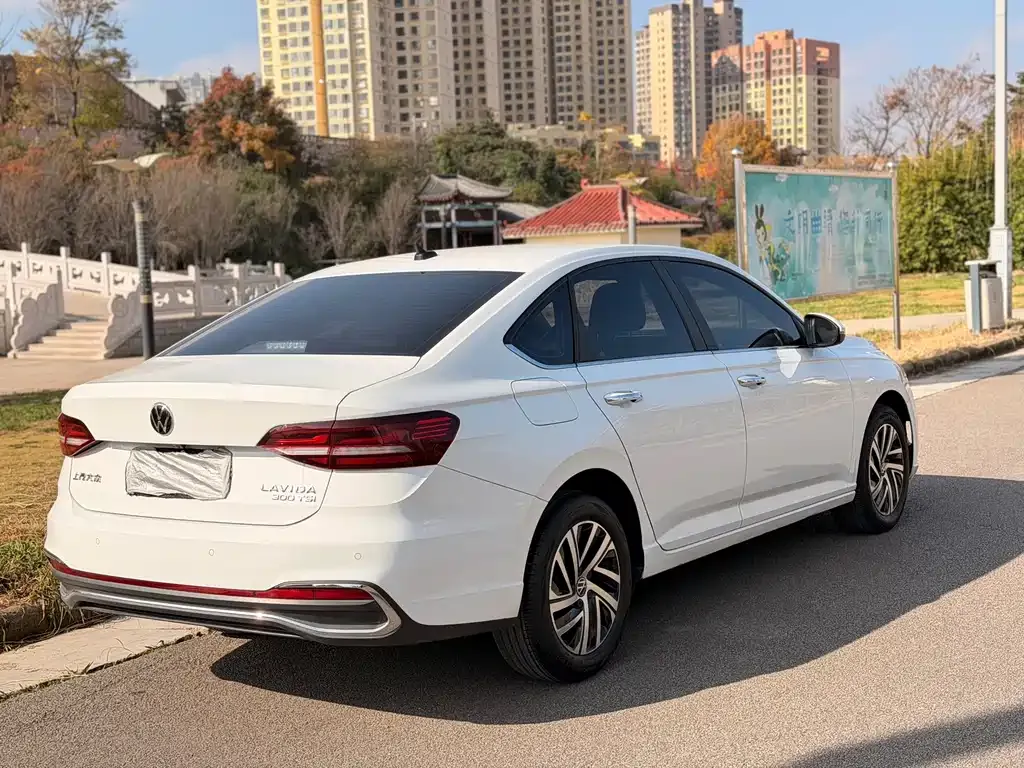 Volkswagen Lavida 2023 из CN, фото 6