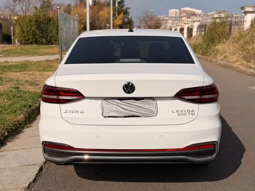 Volkswagen Lavida 2023 из CN, фото 3