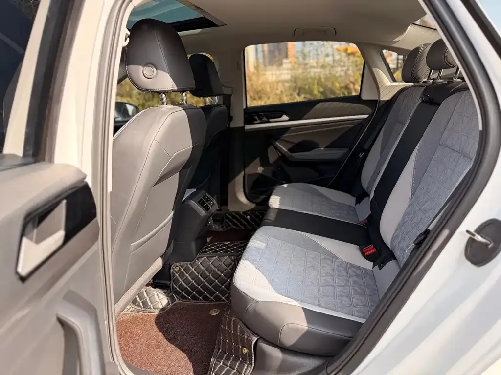 Volkswagen Lavida 2023 из CN, фото 10