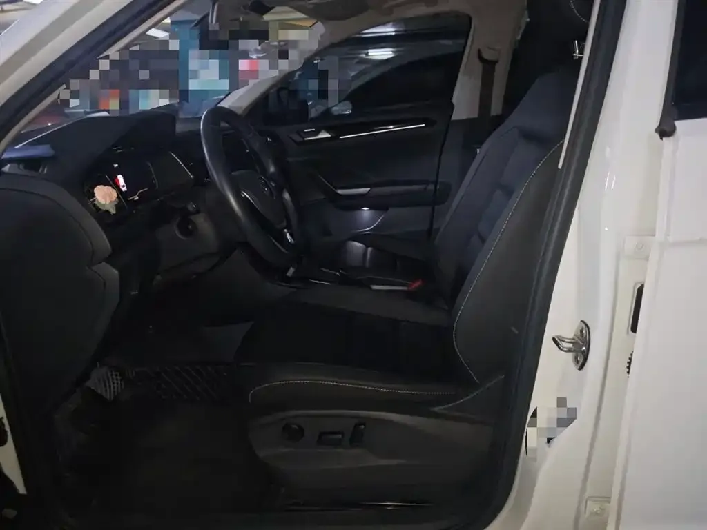 Volkswagen T-Roc 2022 из CN, фото 8
