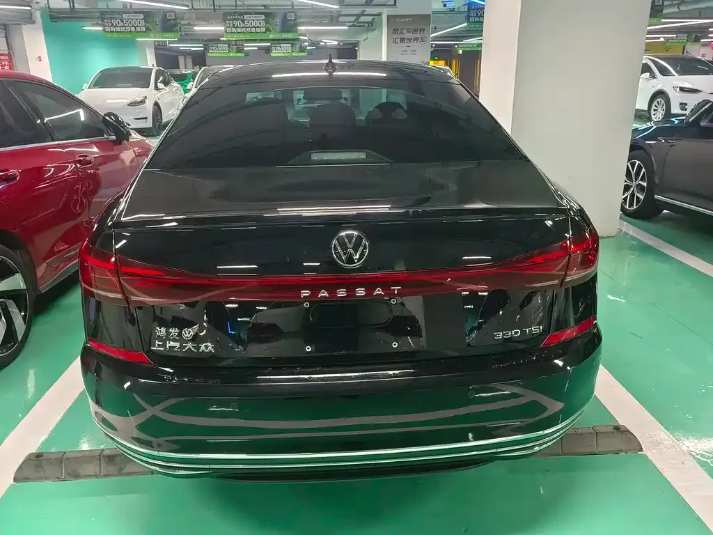 Volkswagen Passat 2023 из CN, фото 6