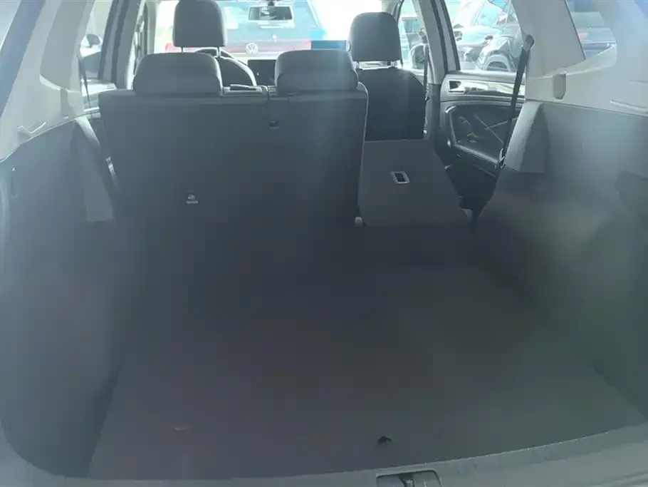 [object Object] Tiguan L 2024 из CN, фото 4