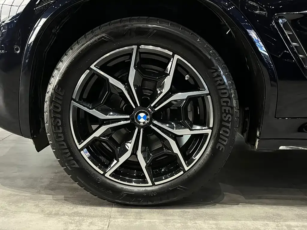 BMW X4 — фото 7