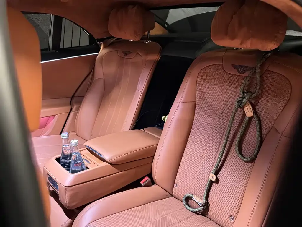 Bentley Flying Spur PHEV 2022 из CN, фото 7