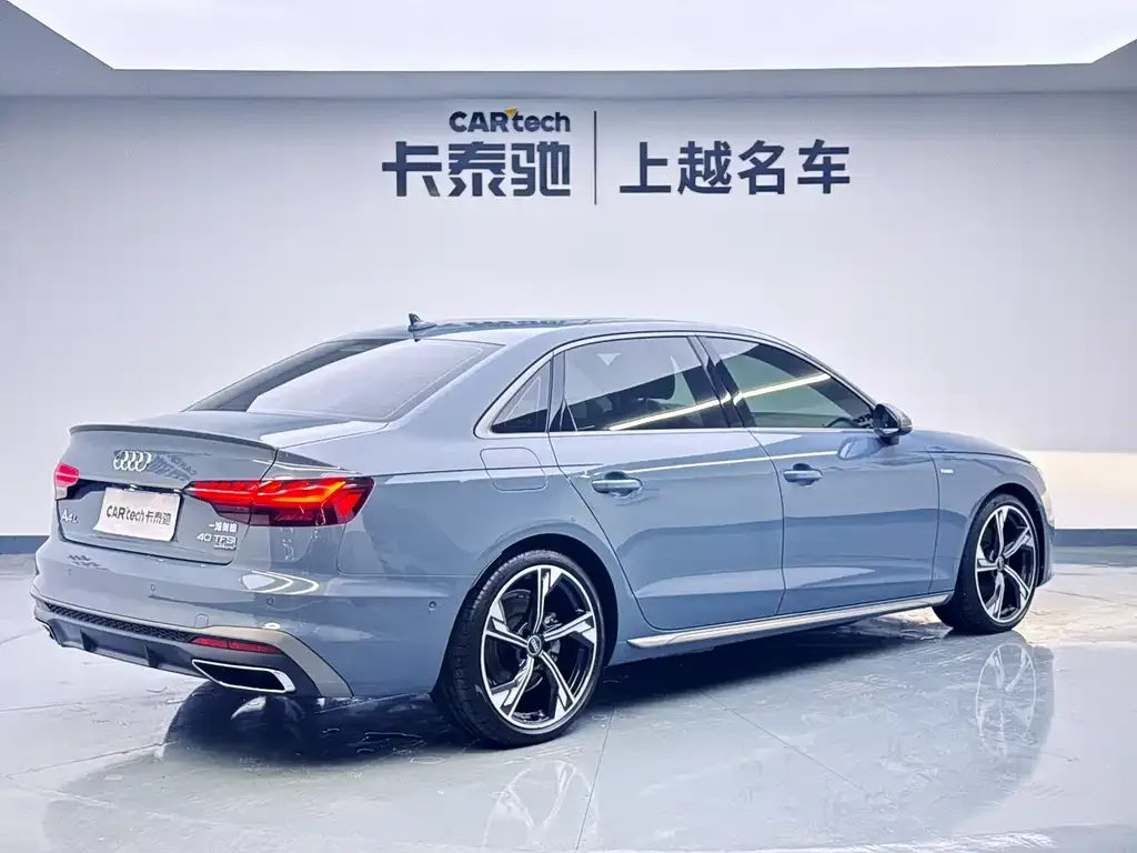 Audi A4L 2022 из CN, фото 8