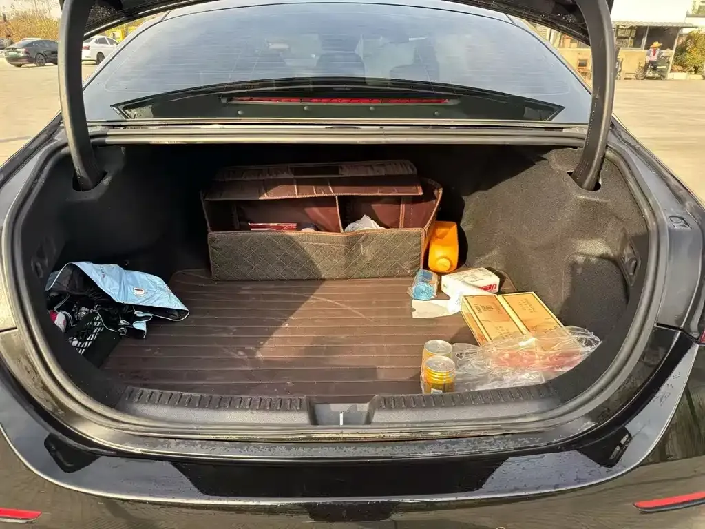 Mercedes-Benz E-Class 2024 из CN, фото 7