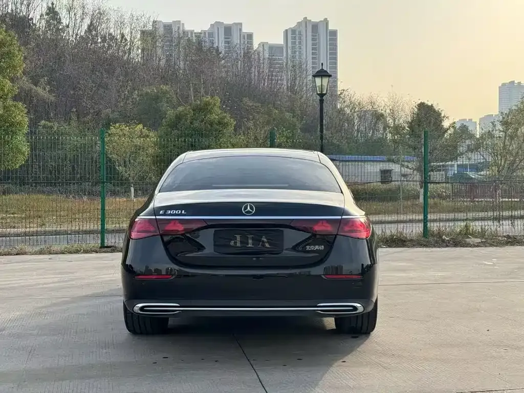 Mercedes-Benz E-Class 2024 из CN, фото 9