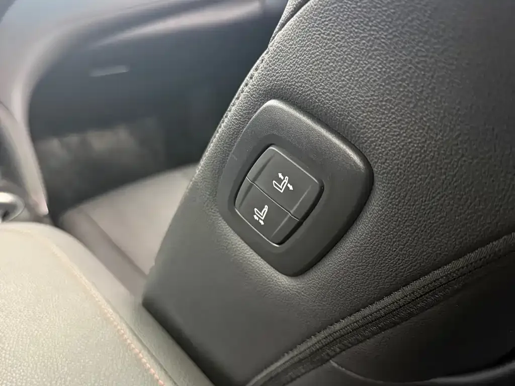 Toyota Camry 2021 из CN, фото 4